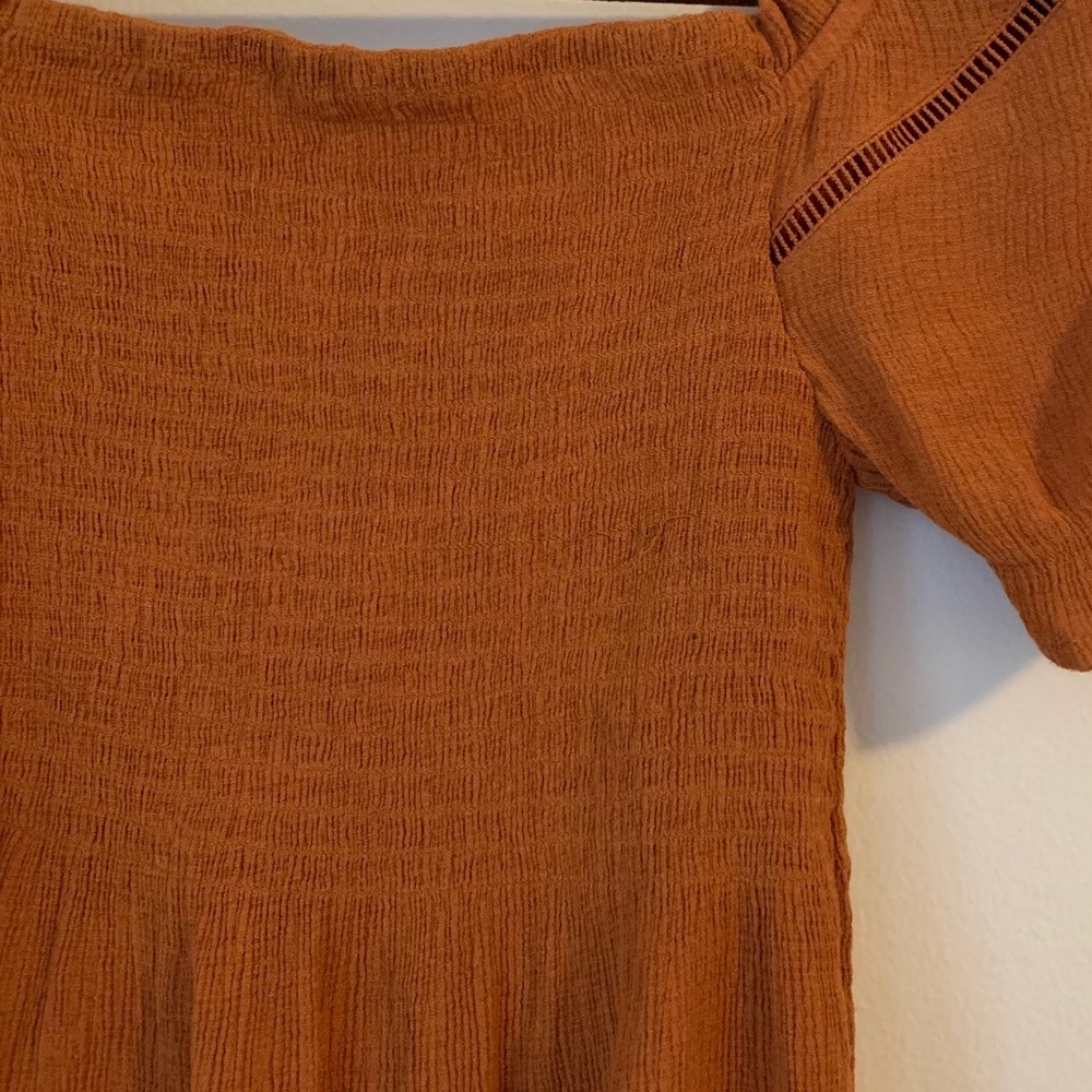 E & M DARK MUSTARD YELLOW BLOUSE - Picture 4 of 4